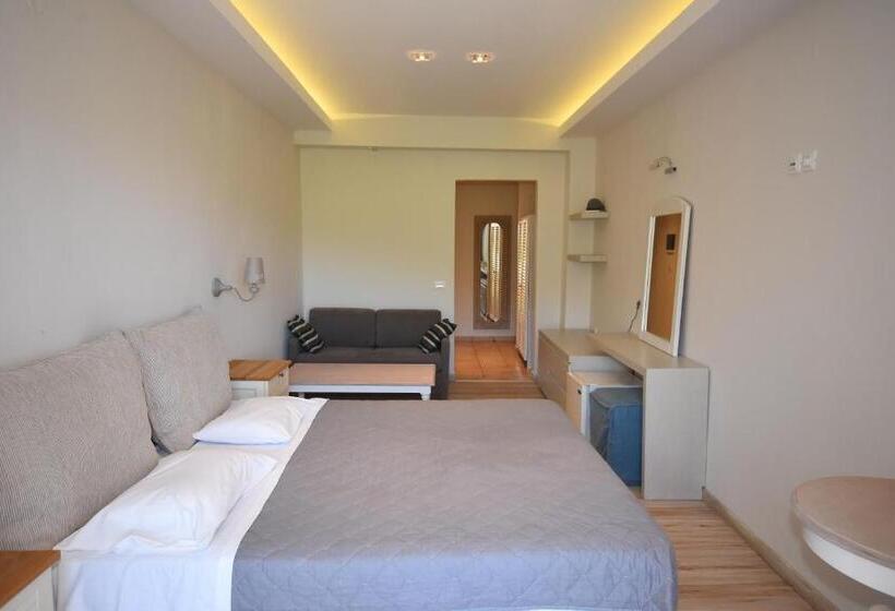 ホテル Callisto Beach