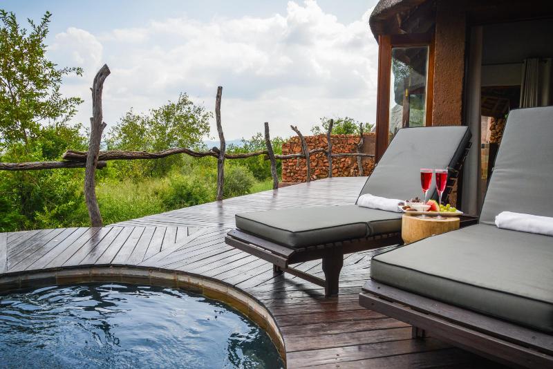 Отель Madikwe Safari Lodge