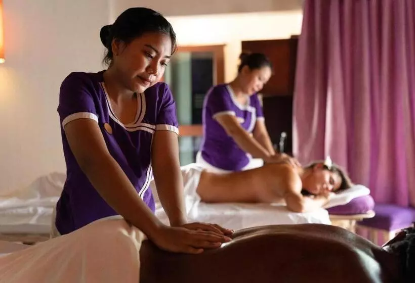 هتل Robinson Maldives  Adults Only