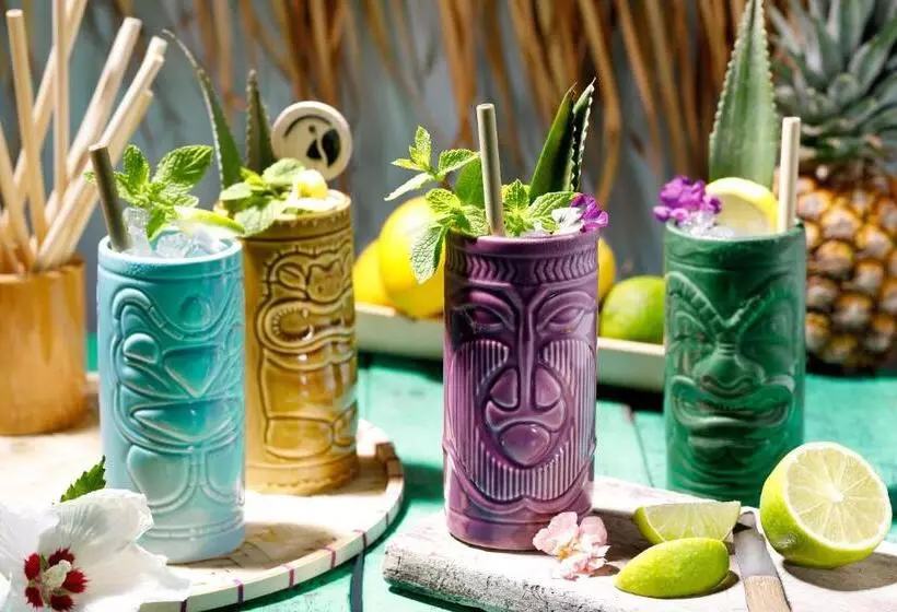 هتل Robinson Maldives  Adults Only