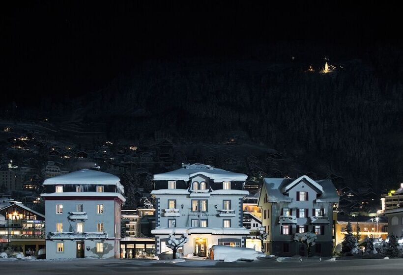호텔 Ski Lodge Engelberg