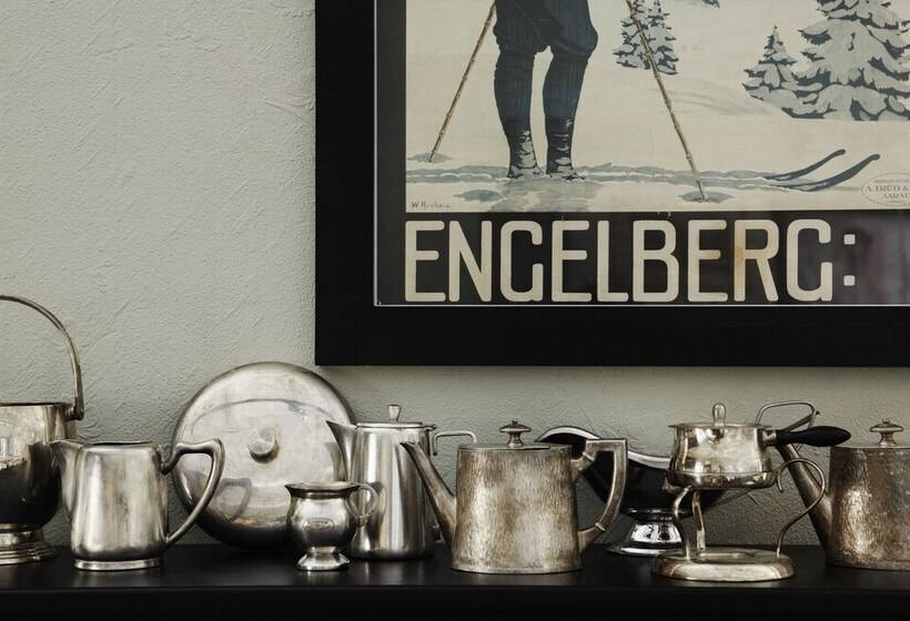 호텔 Ski Lodge Engelberg