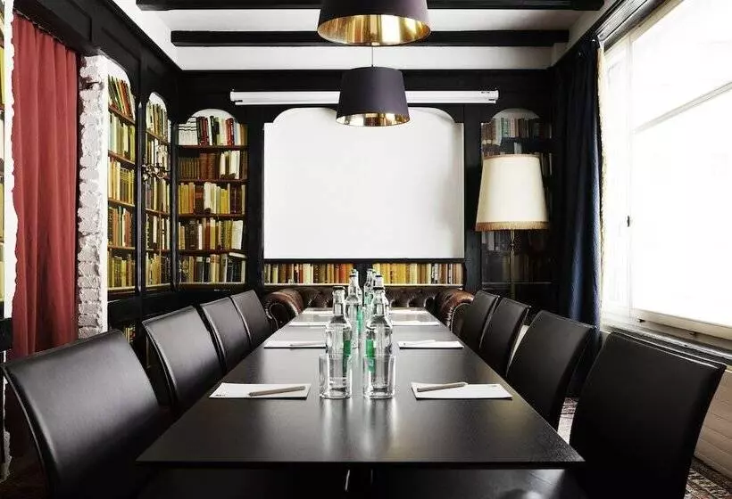 酒店 Ski Lodge Engelberg