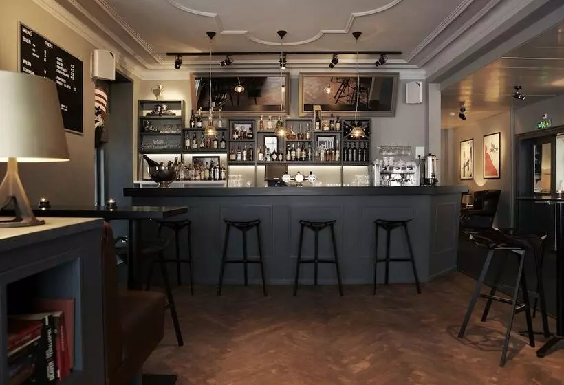 酒店 Ski Lodge Engelberg