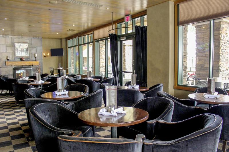 Summit Hotel At Big Sky Resort