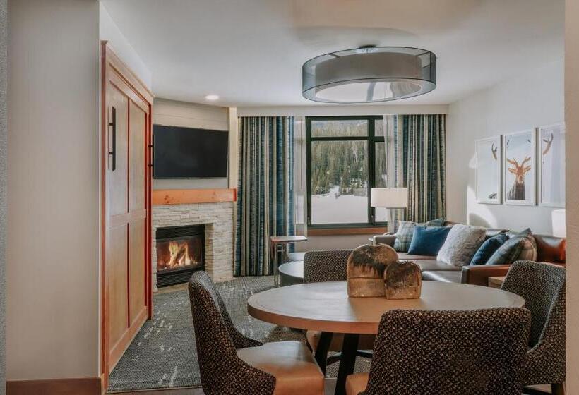 Summit Hotel At Big Sky Resort