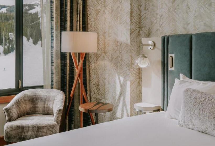 Summit Hotel At Big Sky Resort