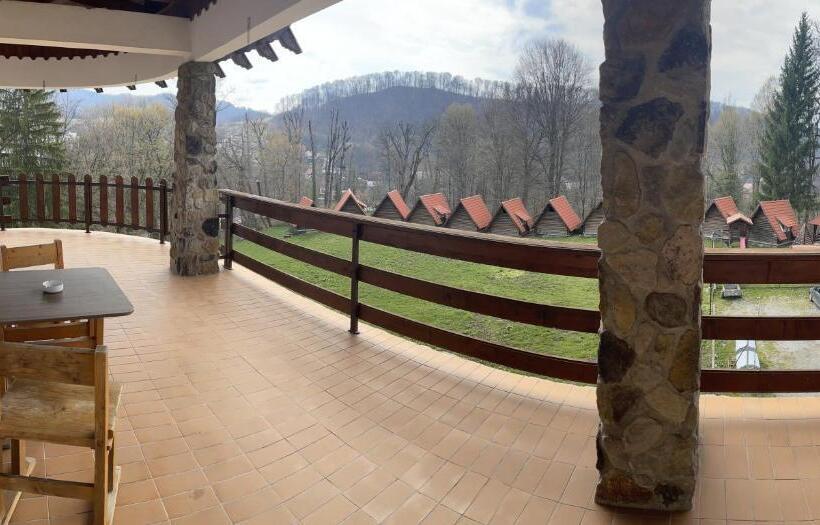 Bed and Breakfast Pensiunea Eden