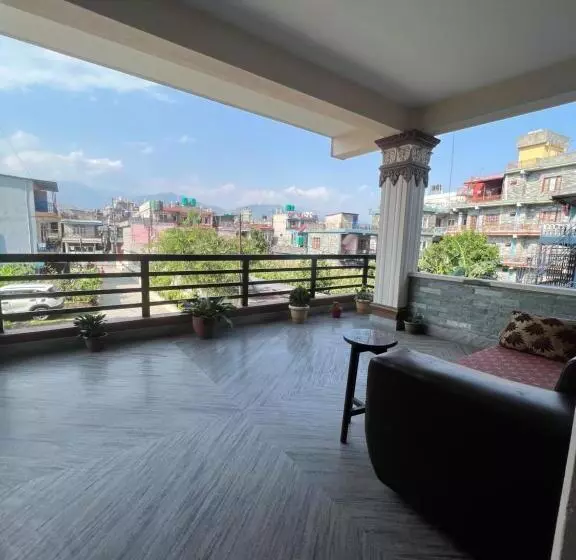 پانسیون Yatri