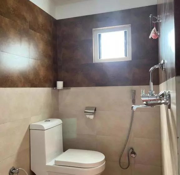 پانسیون Yatri