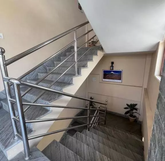 پانسیون Yatri