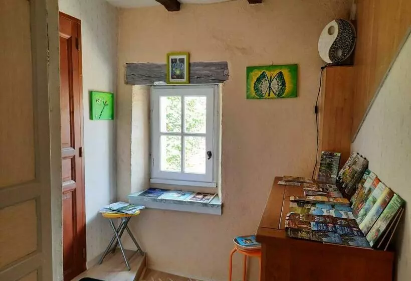 Aamiaismajoitus (B&B) Le Logis Des 3 Coeurs Chambre Aeiou