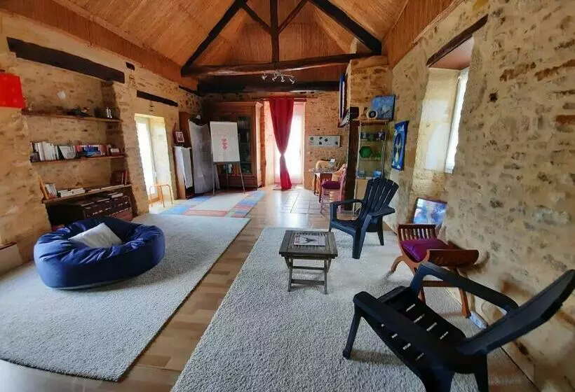 Aamiaismajoitus (B&B) Le Logis Des 3 Coeurs Chambre Aeiou