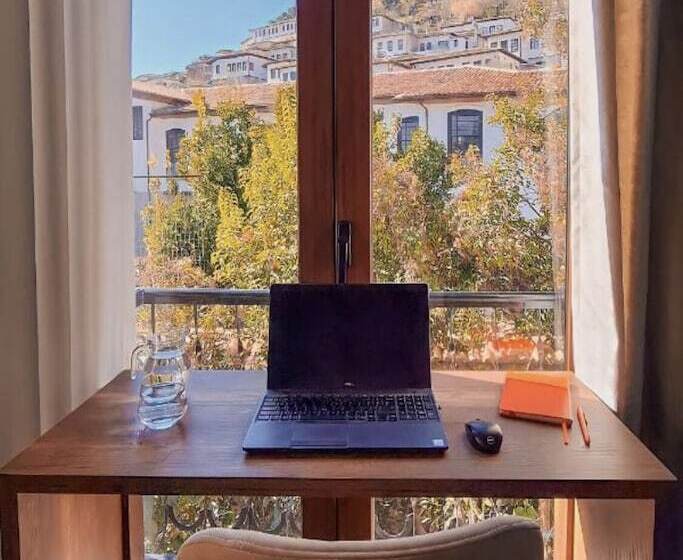 تختخواب و صبحانه Villa Mishel