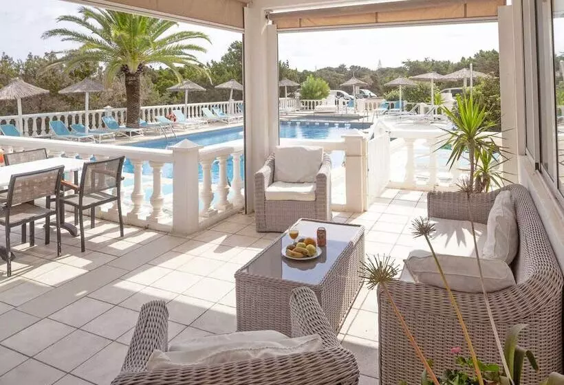 Hotelli Roquetes Rooms  Formentera Break