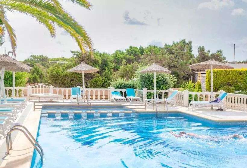 Hotelli Roquetes Rooms  Formentera Break