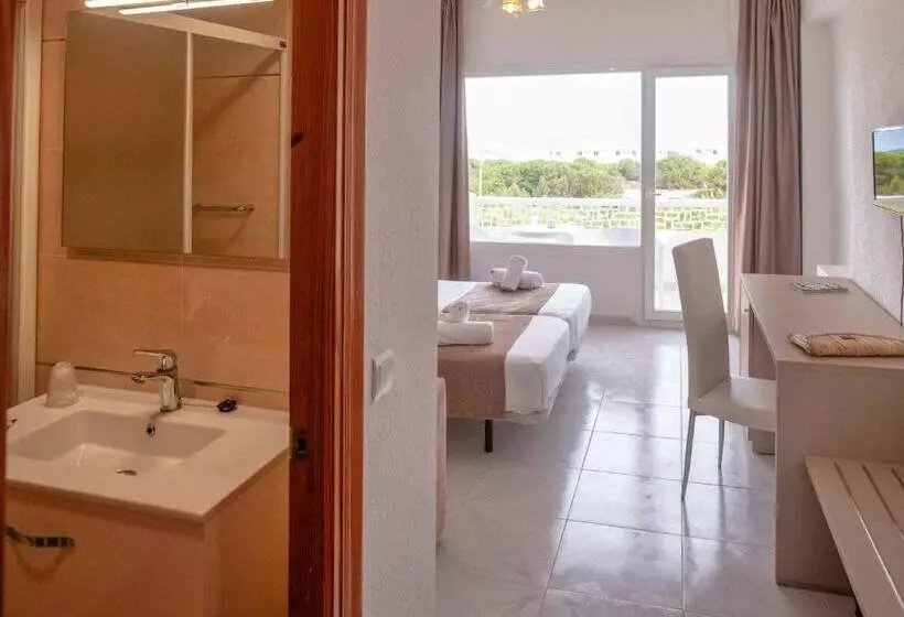 Hotelli Roquetes Rooms  Formentera Break