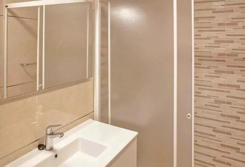 Hotelli Roquetes Rooms  Formentera Break