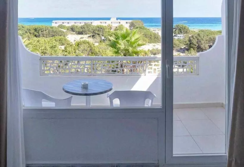 Hotelli Roquetes Rooms  Formentera Break