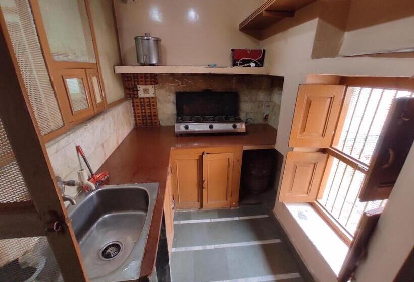 Pensiune Heritage Homestay At Old City Near Holy Ganges