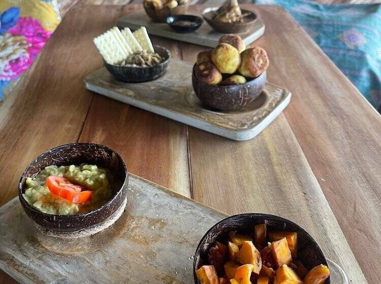 Pensione Jungle Bar Honeymoon Suite & Private Pool