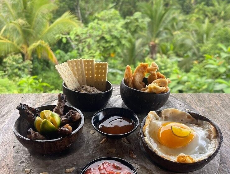 Pensione Jungle Bar Honeymoon Suite & Private Pool