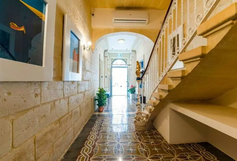 پانسیون Monreal Boutique Townhouse   R024rm5