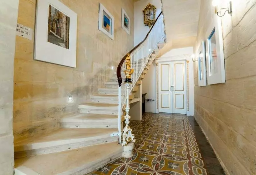 پانسیون Monreal Boutique Townhouse   R024rm5