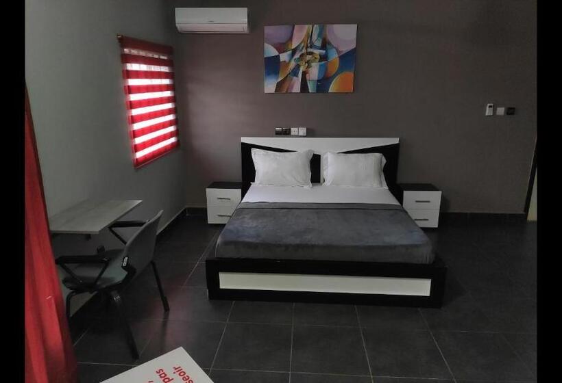 پانسیون Room In Guest Room Royal Blue Guest House Bar