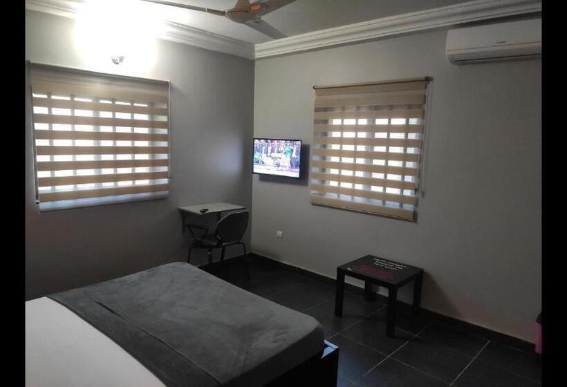 پانسیون Room In Guest Room Royal Blue Guest House Bar