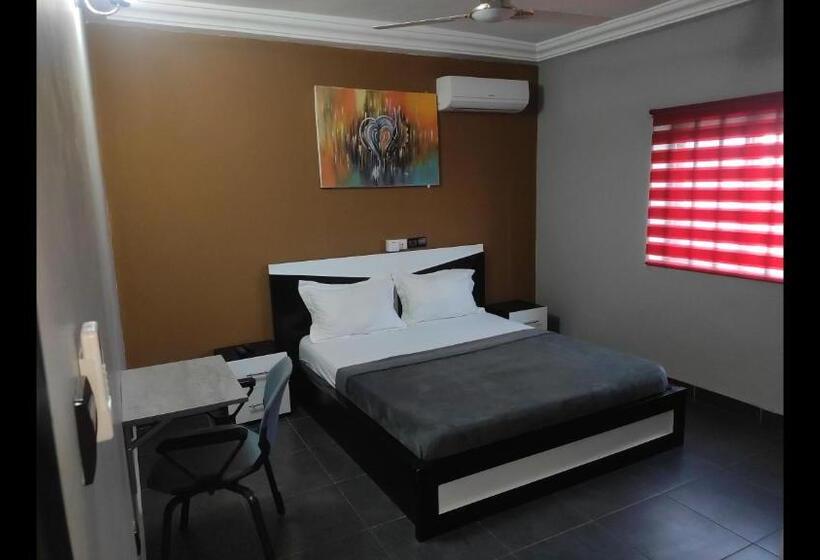 پانسیون Room In Guest Room Royal Blue Guest House Bar