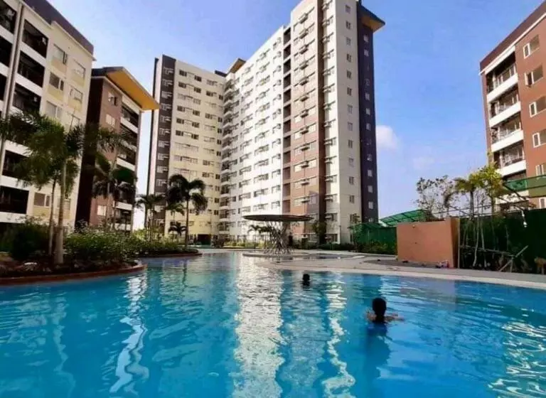 Avida Atria T2 E , Near Sm City, Esplanade Iloilo River And Smallville