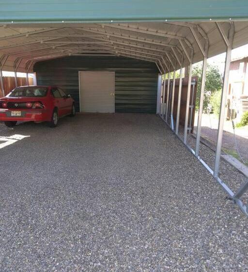 住宿加早餐 Quiet Upstairs Studio Close To Town 420 Friendly