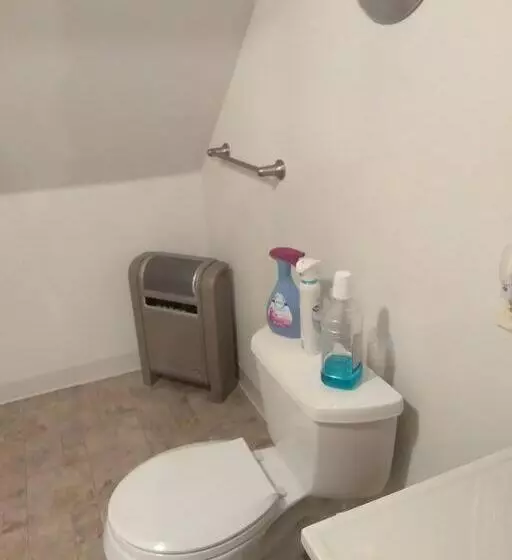 Aamiaismajoitus (B&B) Quiet Upstairs Studio Close To Town 420 Friendly