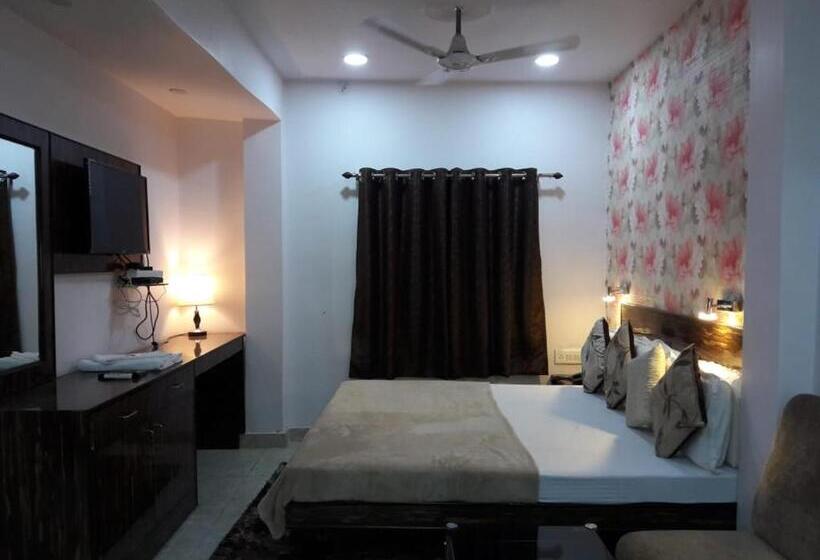 בית מלון כפרי Kanha Inn