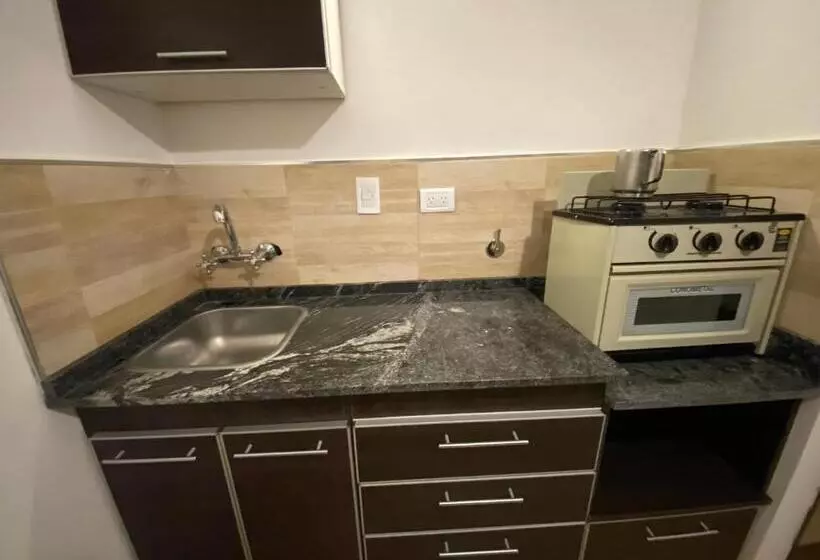 Laposada Del Lago Andell Srl