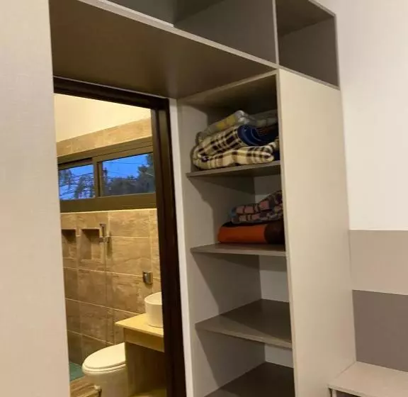Laposada Del Lago Andell Srl