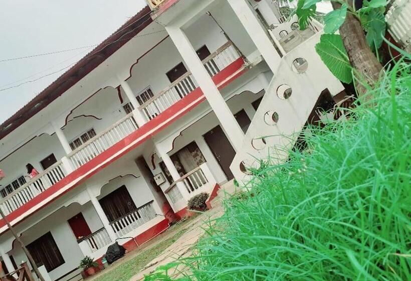 Pensão Oasis Beach Resort