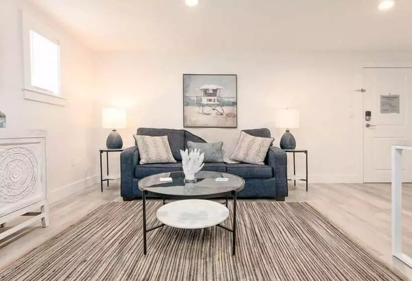 Harbourtown Suite Water View