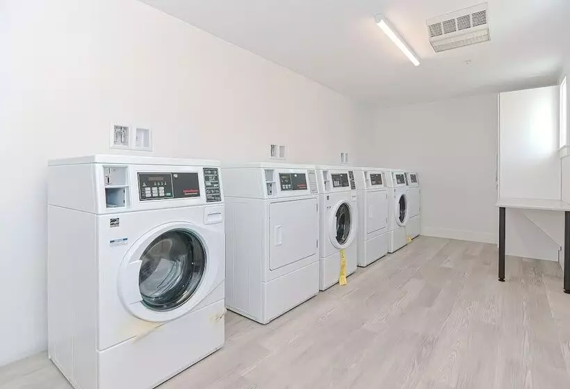 Harbourtown Suite Water View