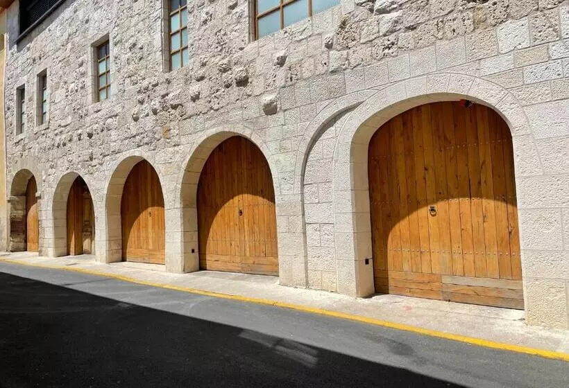 ペンション Chambre A Baldaquin Maison De L église Du Couvent