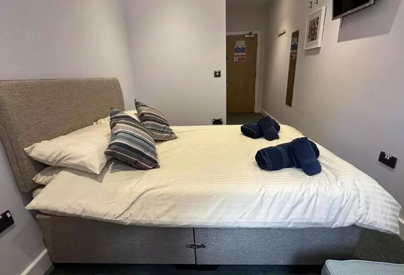 هتل No 9 Ocean Cabins   Saundersfoot Harbour   Saundersfoot