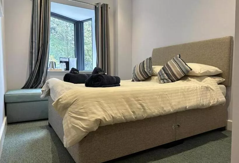 هتل No 9 Ocean Cabins   Saundersfoot Harbour   Saundersfoot