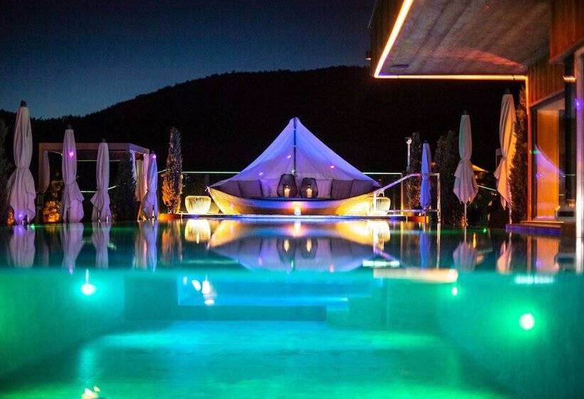 هتل Abinea Dolomiti Romantic Spa