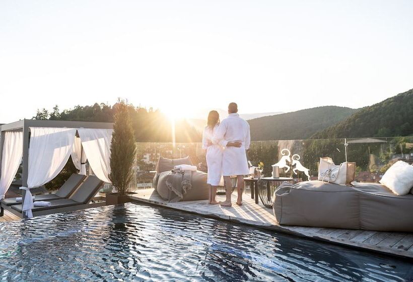 هتل Abinea Dolomiti Romantic Spa