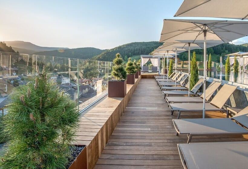 هتل Abinea Dolomiti Romantic Spa