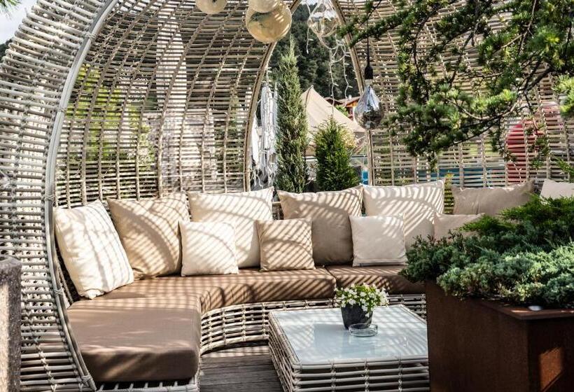 هتل Abinea Dolomiti Romantic Spa