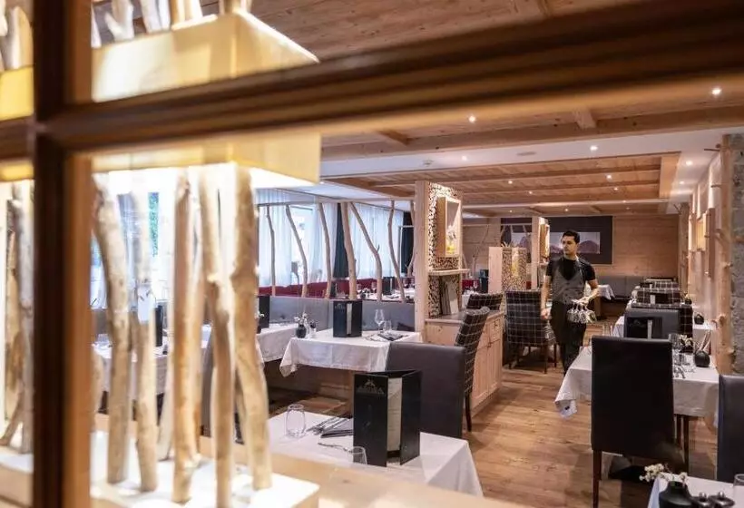 هتل Abinea Dolomiti Romantic Spa