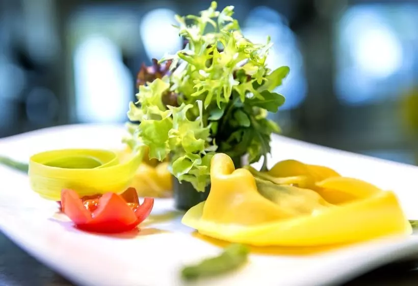 هتل Abinea Dolomiti Romantic Spa