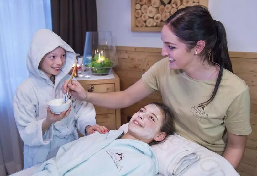 هتل Abinea Dolomiti Romantic Spa
